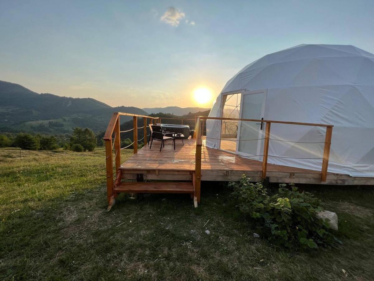 Starry Dome - Manta'S Retreat Glamping Cornereva Hotel Kültér fotó