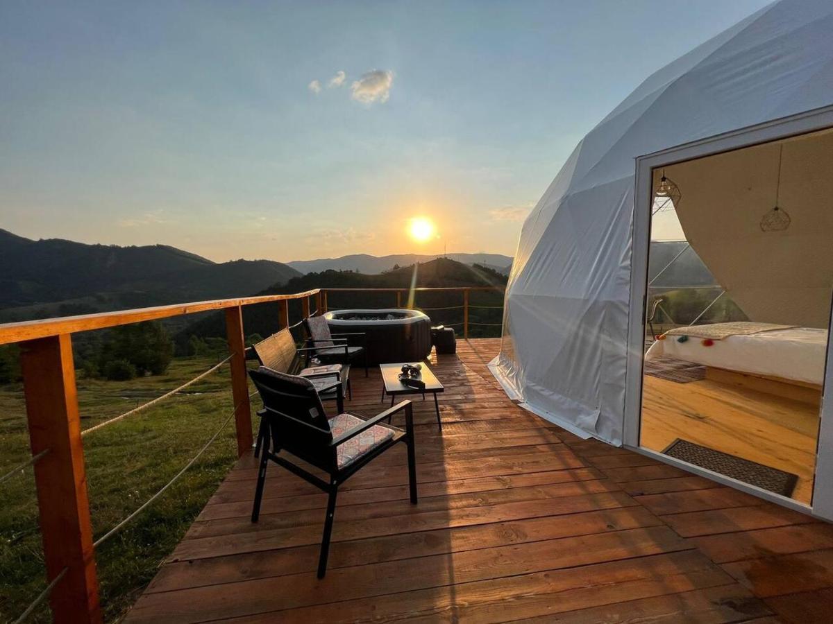 Starry Dome - Manta'S Retreat Glamping Cornereva Hotel Kültér fotó